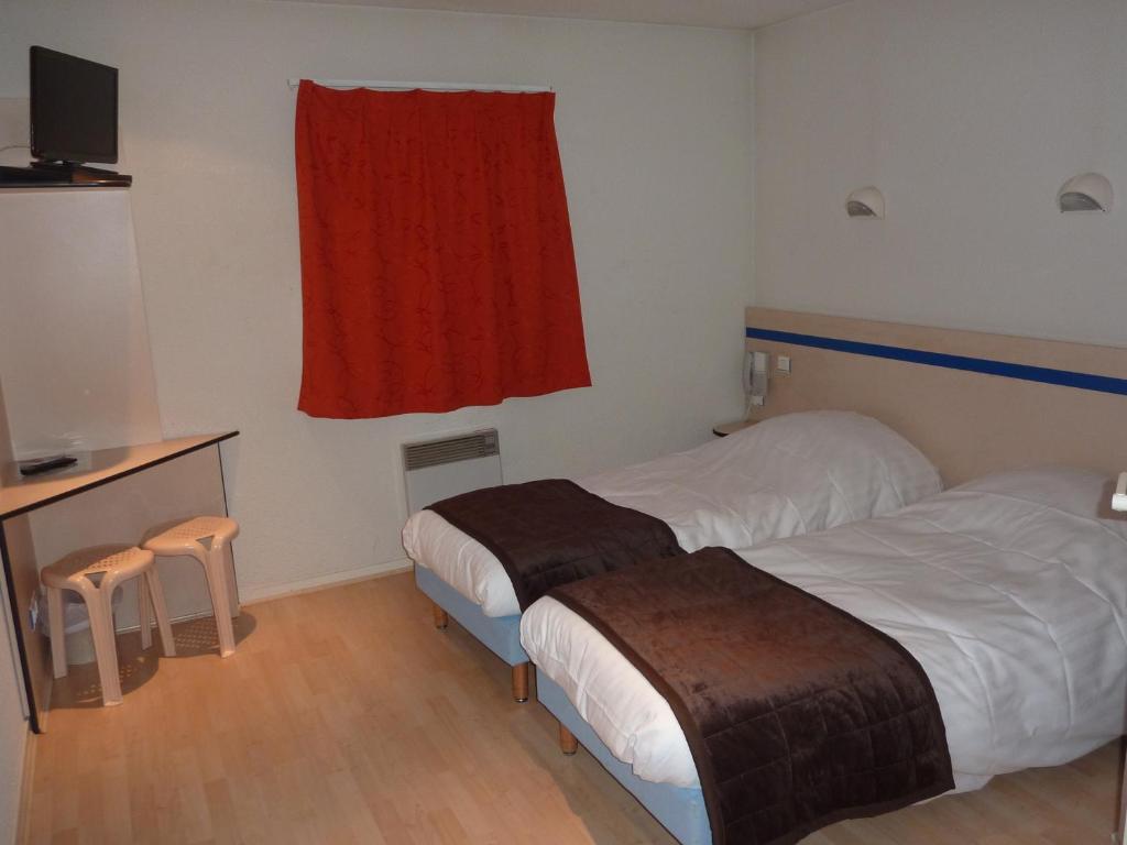 Montréal La Cluse Lac'Hotel France מראה חיצוני תמונה